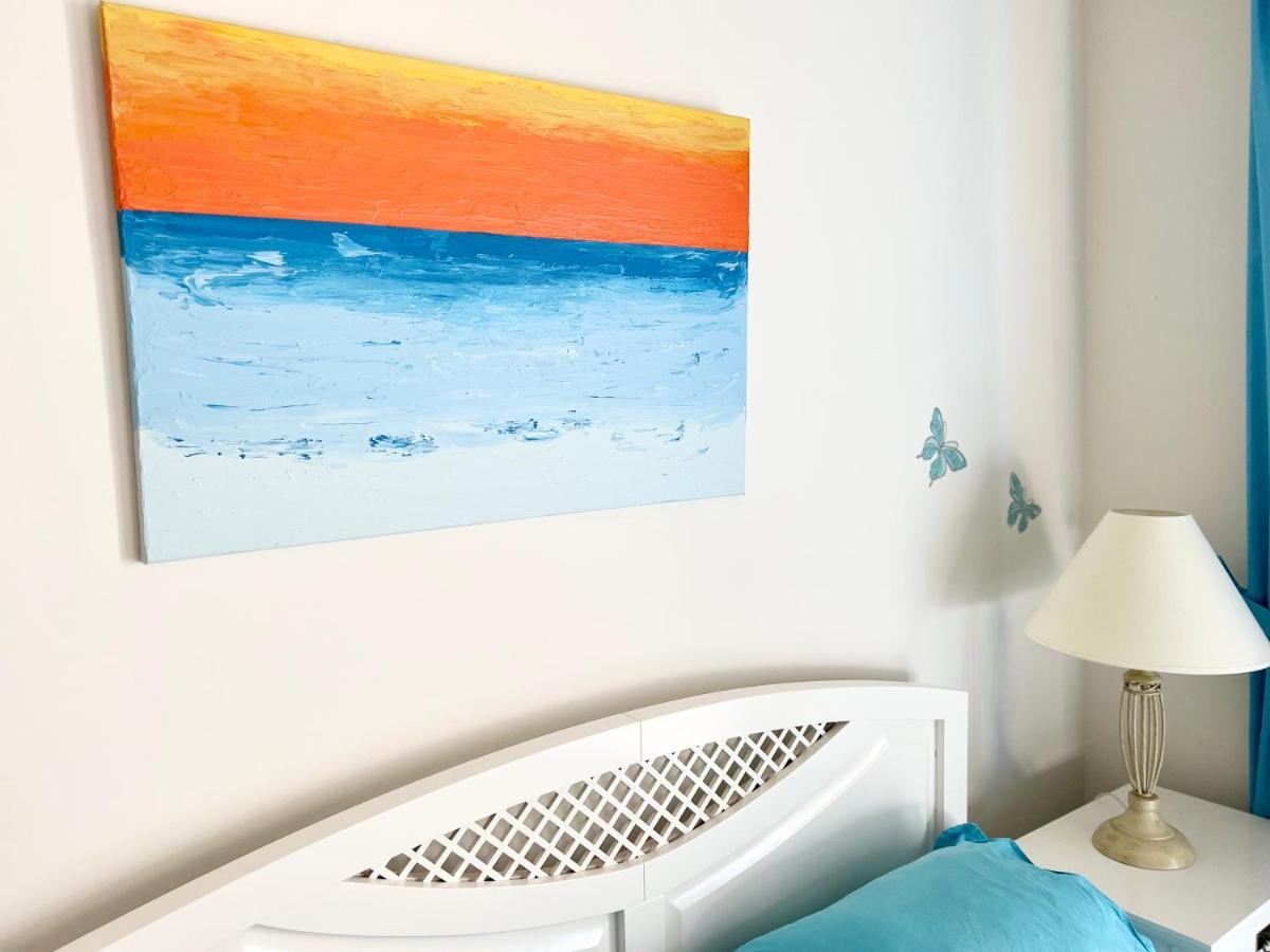 Odyssey Beach Front Apartment La Canea Exterior foto