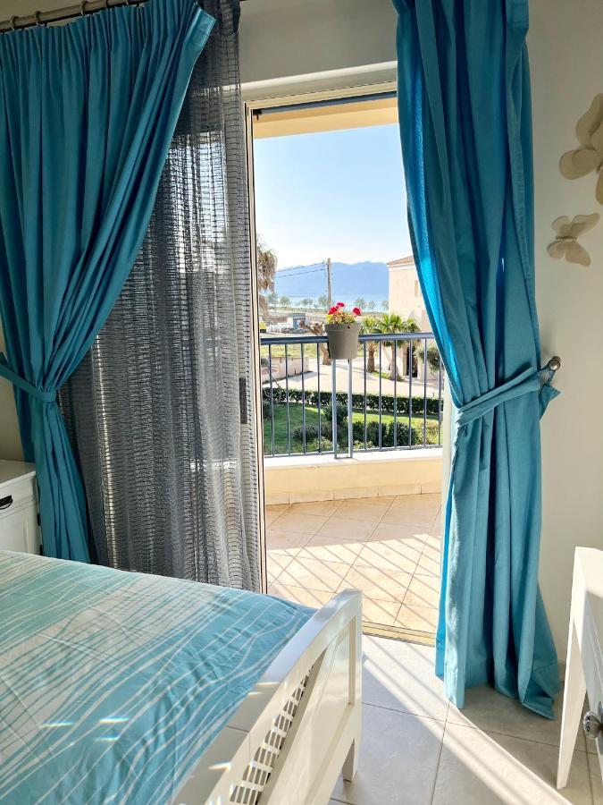 Odyssey Beach Front Apartment La Canea Exterior foto